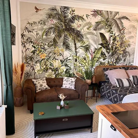 Proche Futuroscope * 若奈克兰